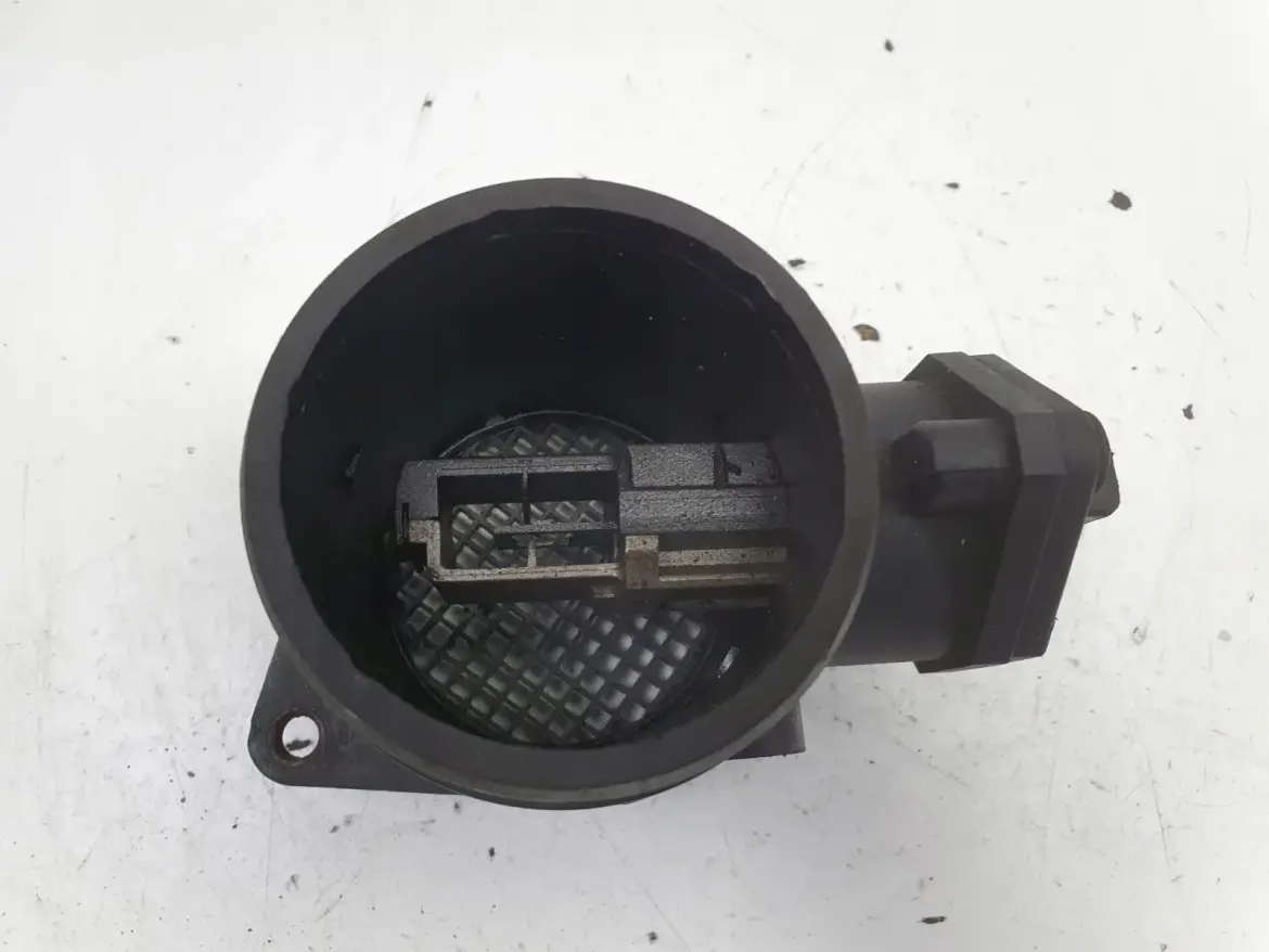 VW Golf IV 2.0 8V PRZEPŁYWOMIERZ POWIETRZA