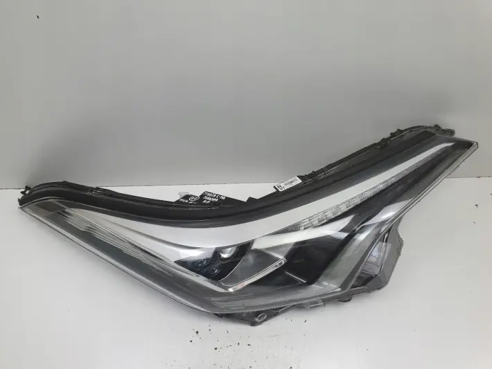 Toyota CHR C-HR PRZEDNIA LAMPA PRAWA prawy przód FULL LED 81110-F4071-00