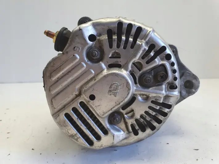 Land Rover Freelander 2.5 V6 ALTERNATOR YLE102480
