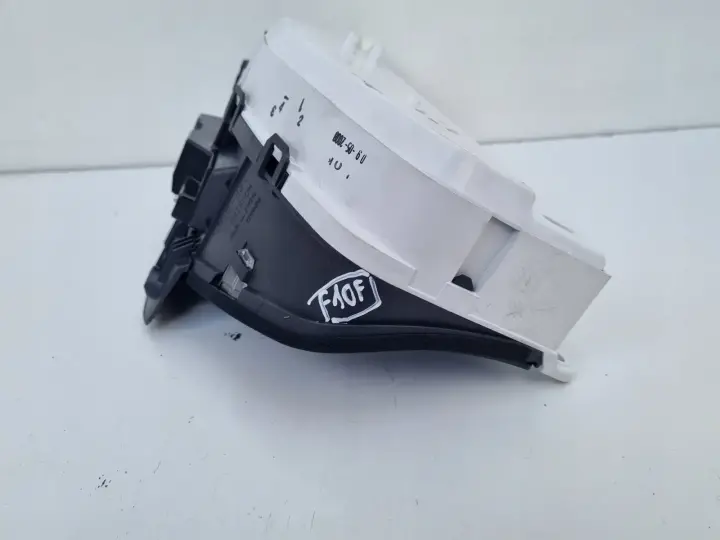 Volvo S80 II V70 III XC70 II 2.4 D5 LICZNIK ZEGARY Europa 30786623AB