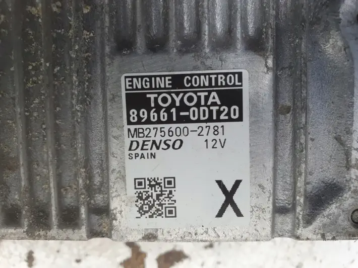 Toyota Yaris III 1.5 H HYBRID STEROWNIK SILNIKA komputer 89661-0DT20