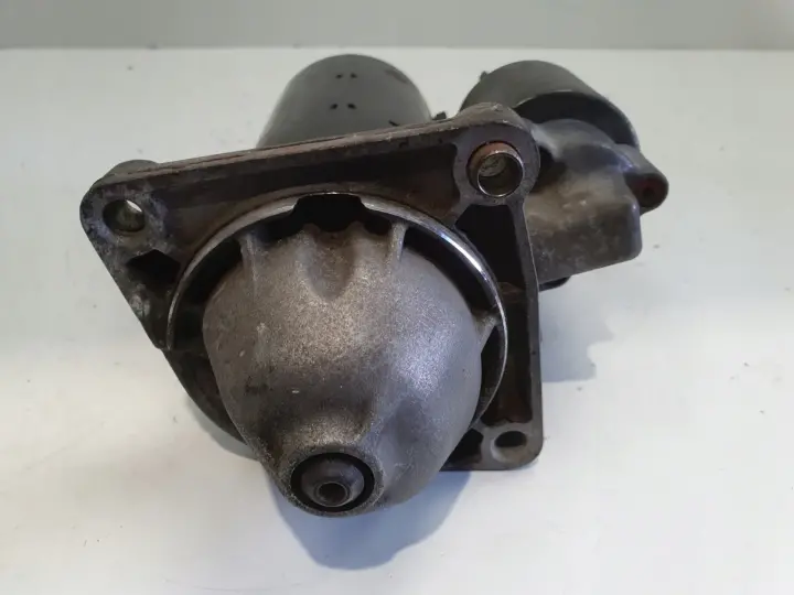 Opel Vectra C 1.9 CDTI 8V ROZRUSZNIK bosch 0001109268