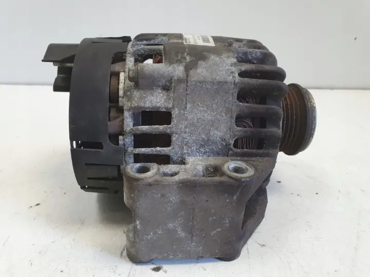 Fiat 500 1.3 MultiJet M-JET ALTERNATOR denso 51880173 120A