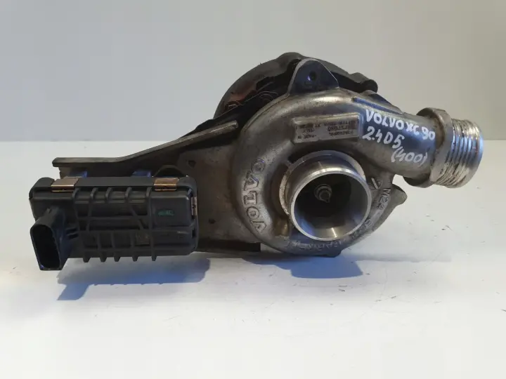 Volvo V70 II XC70 XC90 2.4 D5 TURBOSPRĘŻARKA turbo 30757080