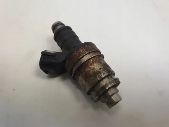 Suzuki Wagon R + 1.0 8V WTRYSKIWACZ WTRYSK JS2J-3