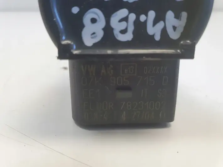 Audi A4 B8 2.0 TFSI CEWKA ZAPŁONOWA 07K905715D