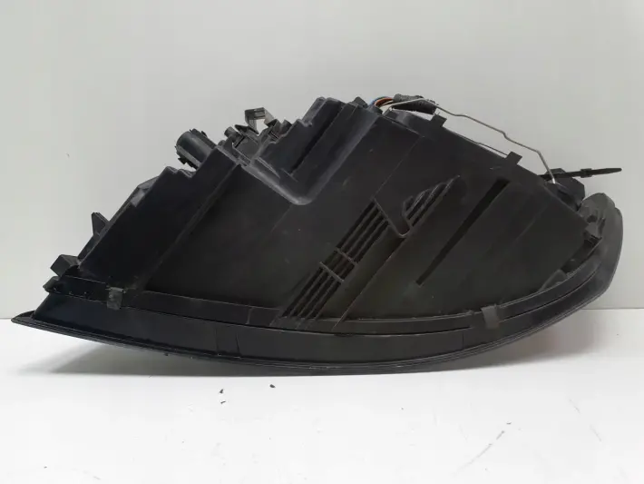 Volvo S40 II V50 LIFT XENON PRZEDNIA LAMPA PRAWA prawy przód 31265699