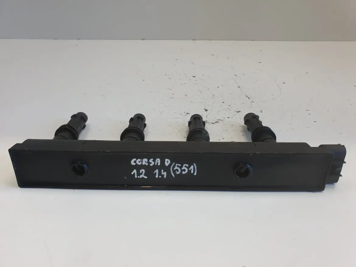 Opel Corsa D 1.4 16V CEWKA ZAPŁONOWA