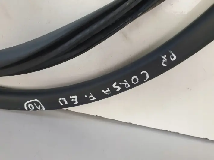 Opel Corsa F USZCZELKA DRZWI prawy przód
