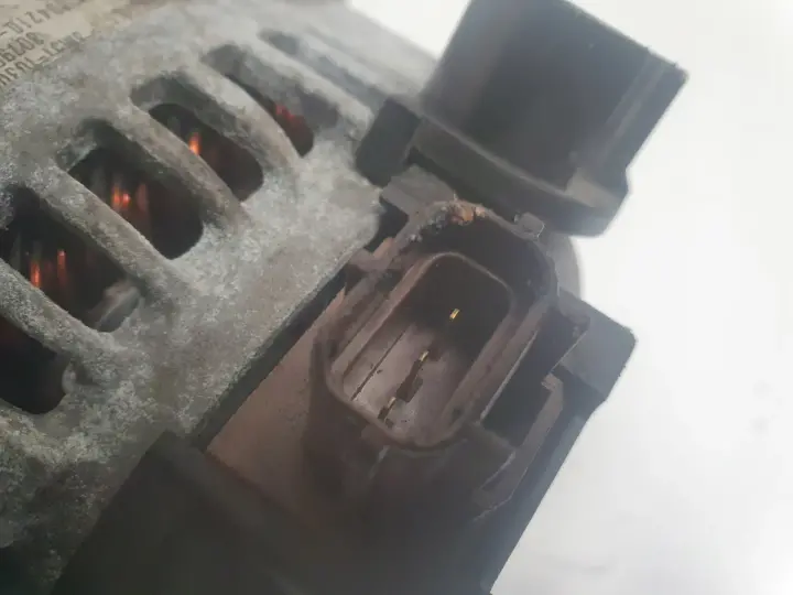 Volvo S40 II V50 1.8 16V ALTERNATOR 3M5T-10300-NC