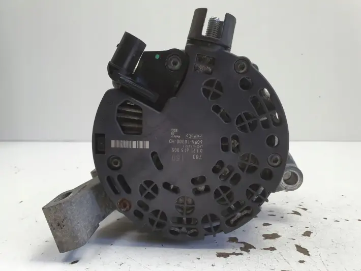 Volvo S80 II 2.5 T ALTERNATOR 0121615005
