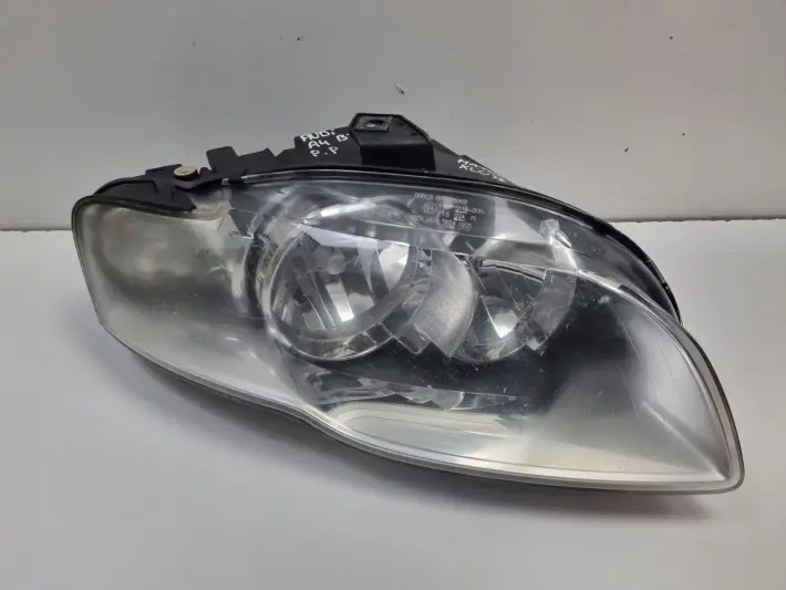 Audi A4 B7 04-08r PRZEDNIA LAMPA PRAWA PRAWY PRZÓD 1305630462