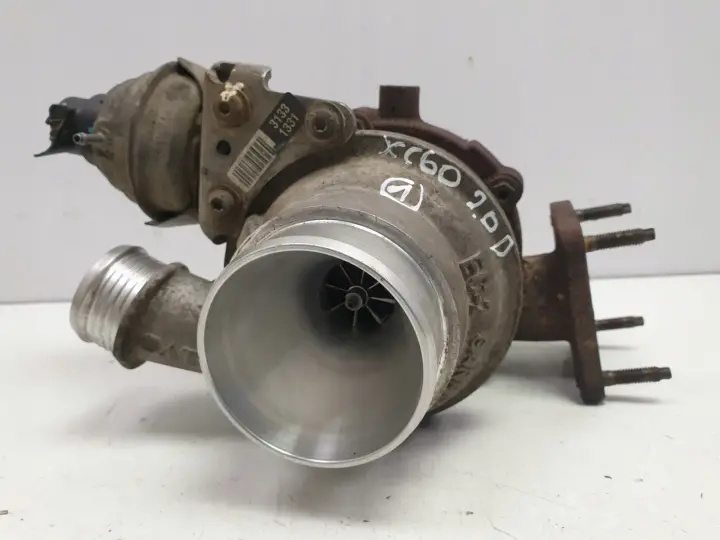 Volvo XC60 2.0 D3 TURBOSPRĘŻARKA turbo 31331331