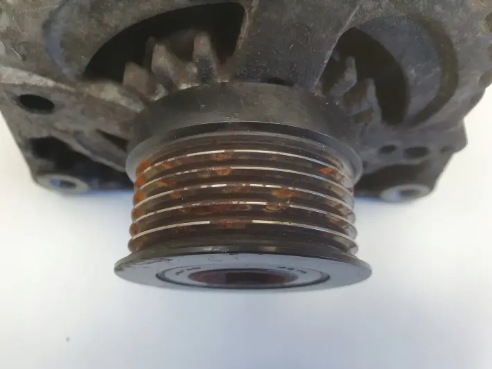 Ford Focus MK2 II 1.6 TDCI ALTERNATOR 3M5T-10300-YD