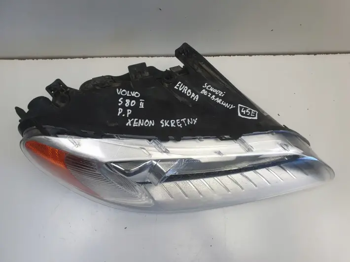 Volvo S80 II V70 III 06-16r PRZEDNIA LAMPA PRAWA PRAWY PRZÓD skręt 31353533