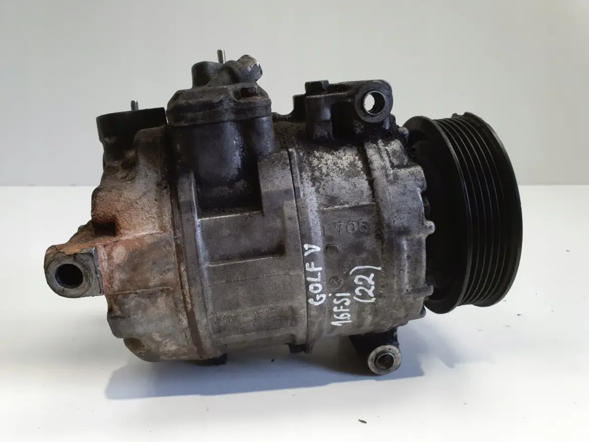 VW Golf V 1.6 FSI SPRĘZARKA KLIMATYZACJI 1K0820859E