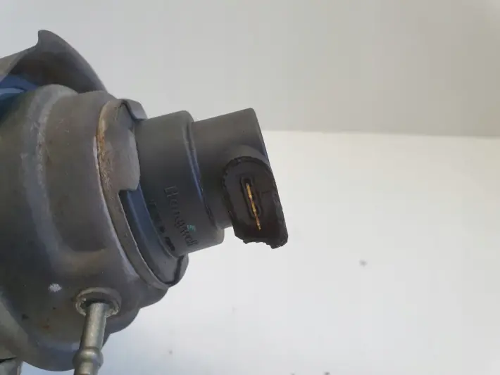 Volvo S60 II V60 2.0 D3 TURBOSPRĘŻARKA turbo 31331331