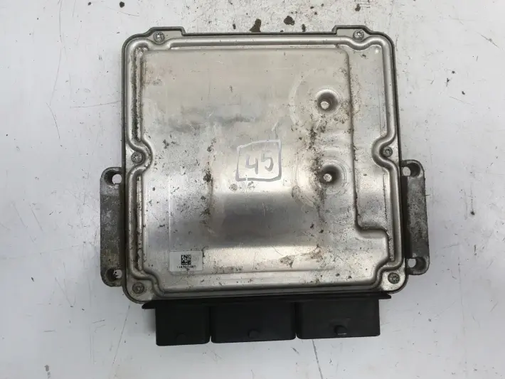 Renault Master III 2.3 DCI STEROWNIK SILNIKA komputer 0281030577