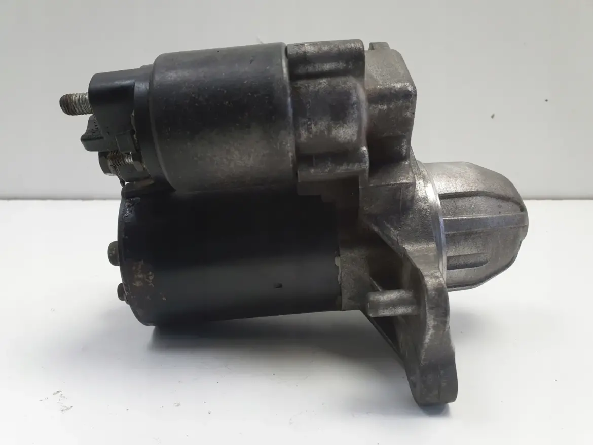 Mini One R50 R53 1.6 16V ROZRUSZNIK bosch 0001106019