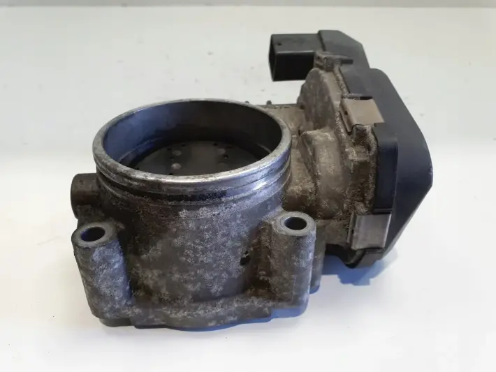 BMW E87 E90 2.0 i PRZEPUSTNICA 7561066