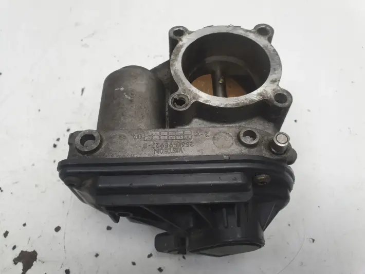 Ford C-Max 1.6 16V PRZEPUSTNICA VP4F9U-9E928-BA
