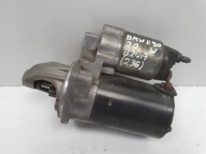 BMW E87 E90 2.0 i ROZRUSZNIK bosch 7524843 0001107426