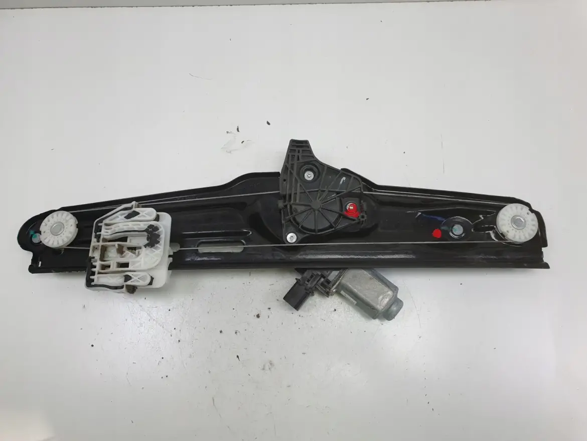 BMW X3 F25 PODNOŚNIK SZYBY prawy tył PASAŻERA mechanizm 7258536