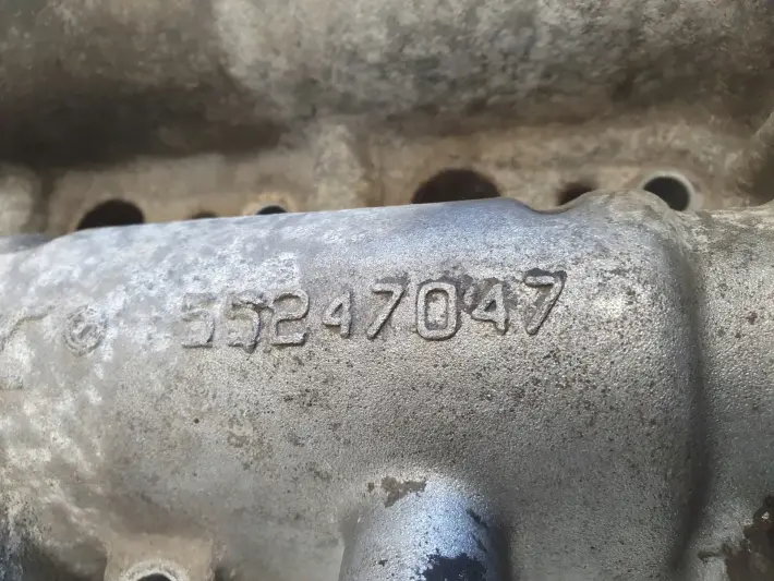 Fiat Freemont 2.0 JTD WAŁKI RORZĄDU pokrywa 55247047