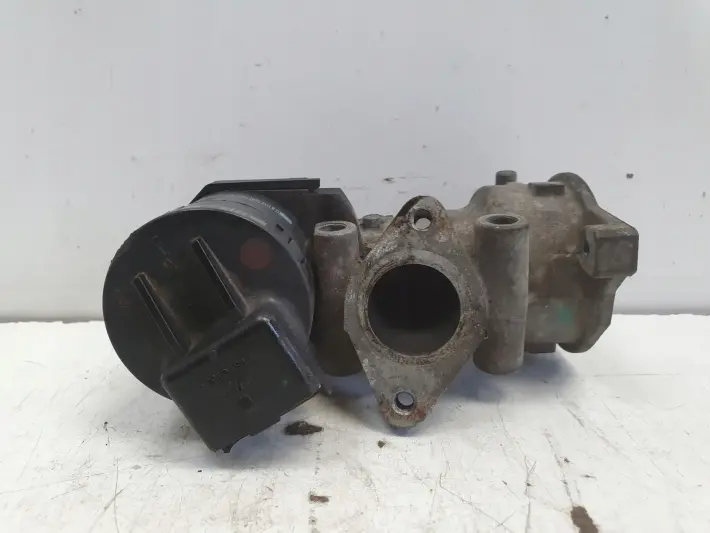 Citroen C4 Picasso 2.0 HDI ZAWÓR EGR 9681825280