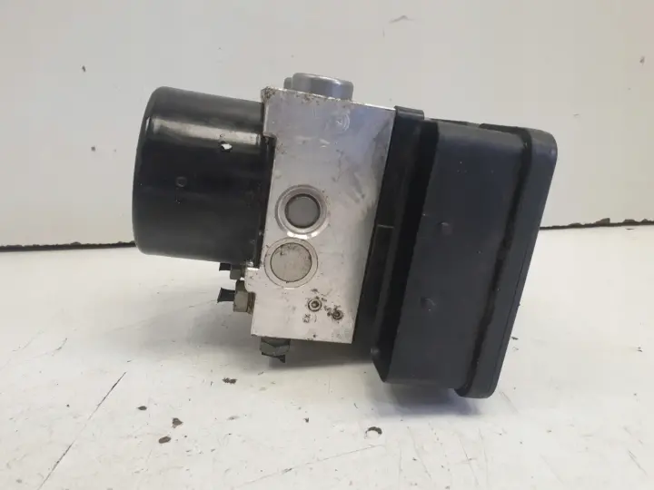 Volvo V70 III S80 II POMPA ABS hamulcowa 30681619