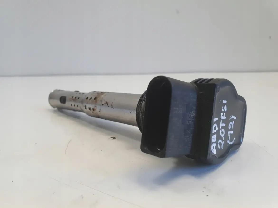 Audi A4 B7 2.0 TFSI CEWKA ZAPŁONOWA 07K905715F