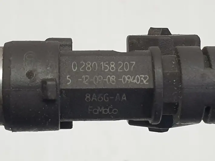 Opel Meriva B 1.4 T turbo WTRYSKIWACZ 028158207