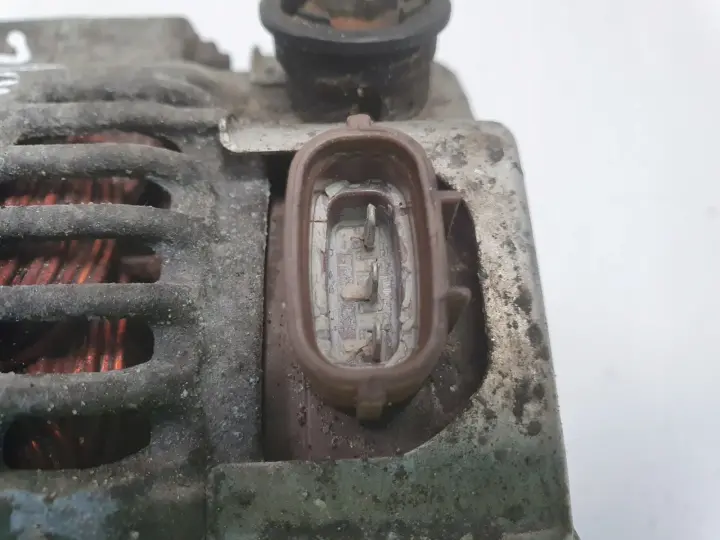 Toyota Rav IV II 4 2.0 VVTi ALTERNATOR 27060-28110