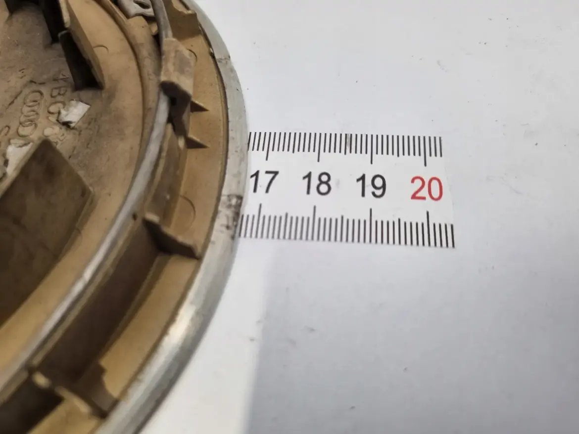 Audi DEKIELEK FELGI Kapsel kołpak 4B0601165J 167mm