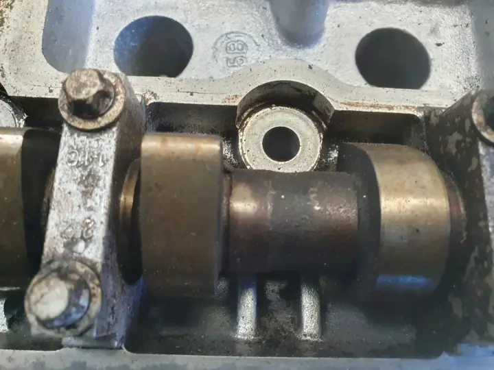 Opel Zafira A 1.8 16V GŁOWICA CYLINDRÓW 9242094
