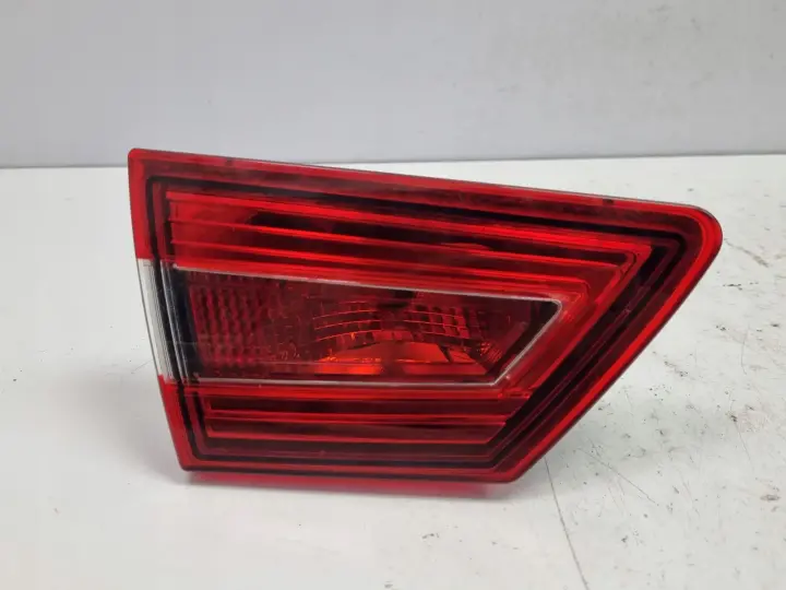 Renault Clio IV TYLNA LAMPA LEWA lewy tył W KLAPE