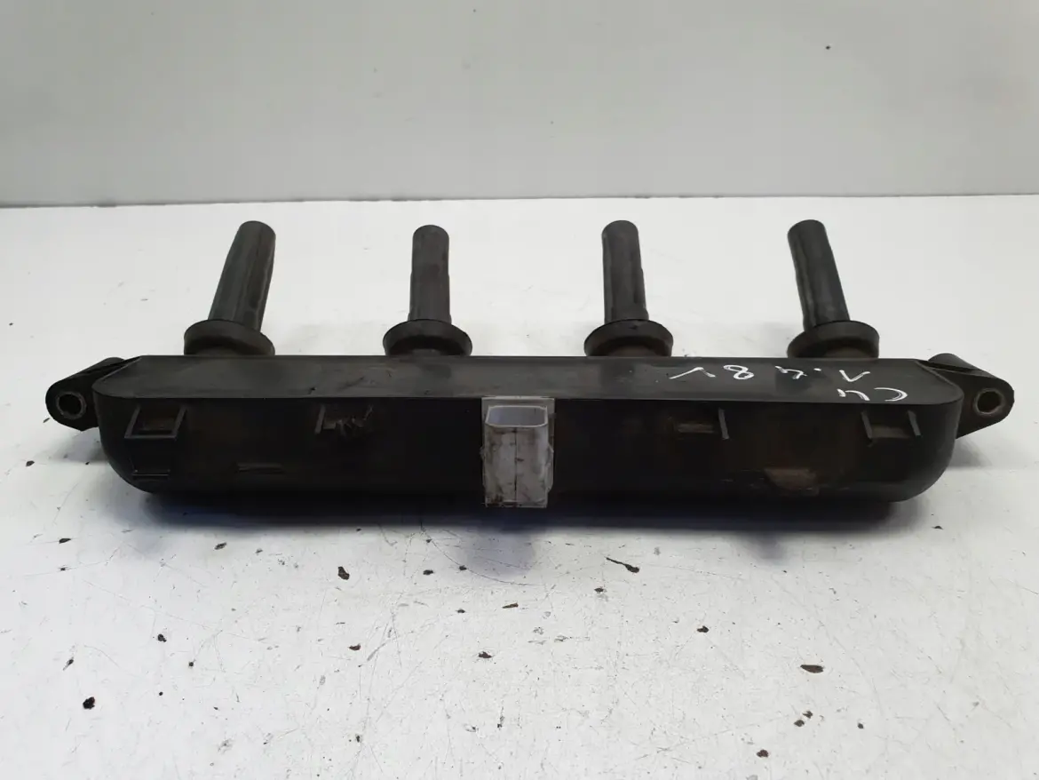 Citroen C4 1.4 8V CEWKA ZAPŁONOWA