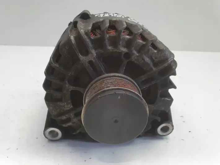 Peugeot 308 I 1.6 HDI ALTERNATOR valeo 9678048880