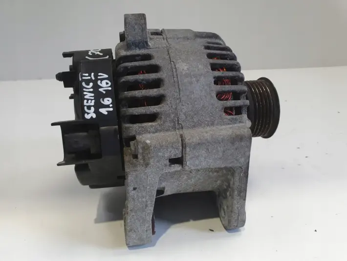 Renault Scenic II 1.6 16V ALTERNATOR 8200667619 valeo