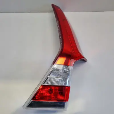 Volvo V70 III XC70 LIFT 13-16r TYLNIA TYLNA LAMPA PRAWA prawy tył ŁADNA