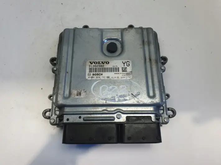 Volvo XC60 2.4 D5 STEROWNIK SILNIKA komputer 31392982