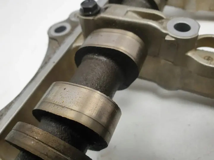 Lexus IS250 IS 250 2.5 V6 WAŁKI ROZRZĄDU wałek