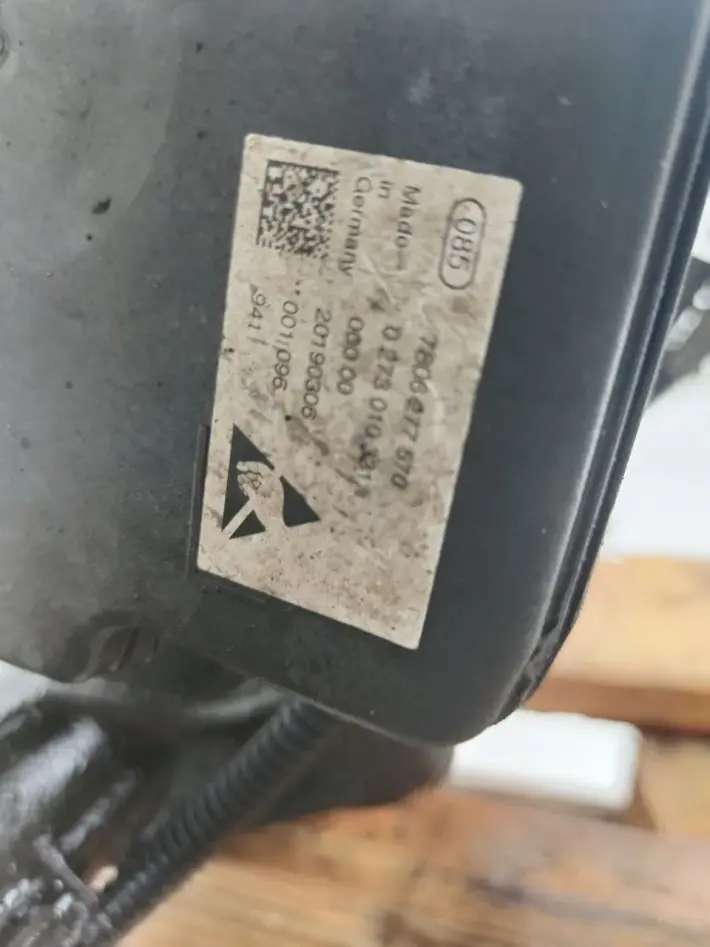 Volvo V60 S60 II MAGLOWNICA przekładnia 32246798 europa