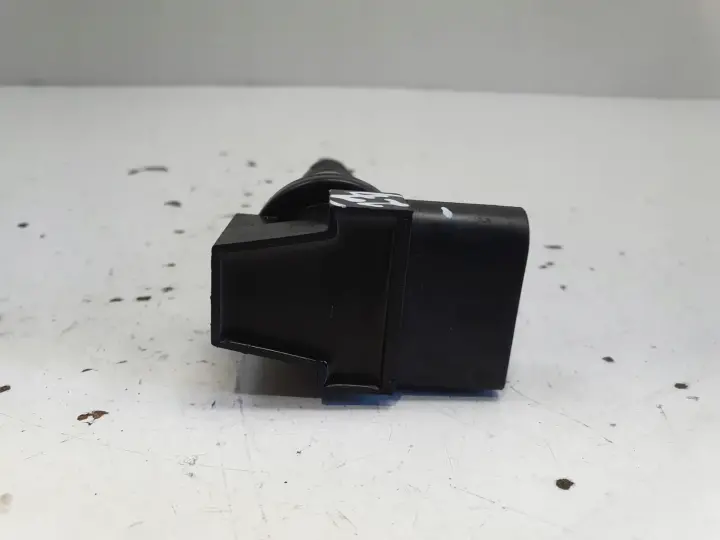 Audi A3 II 8P 1.6 FSI CEWKA ZAPŁONOWA CE20030 delphi