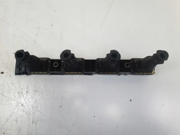 Opel Corsa C 1.2 1.4 16V CEWKA ZAPŁONOWA 0221503015