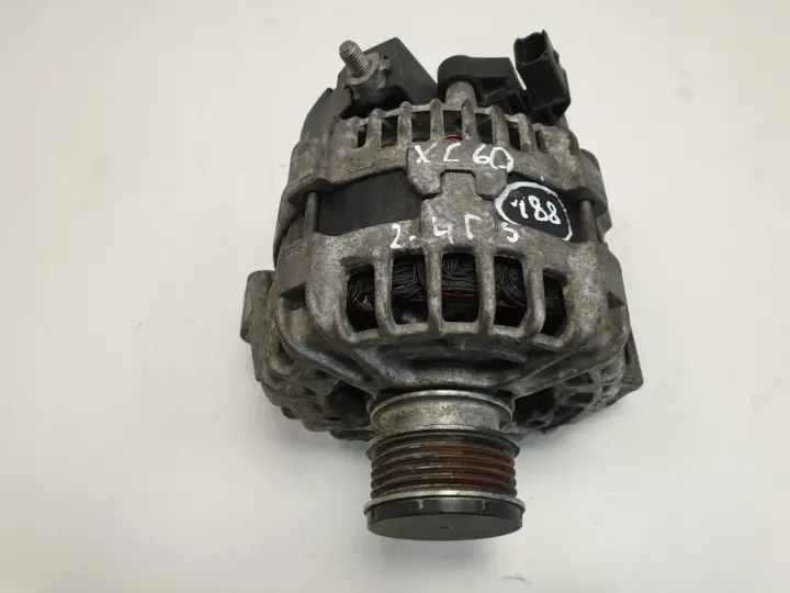 Volvo XC60 2.4 D5 ALTERNATOR bosch 31419555