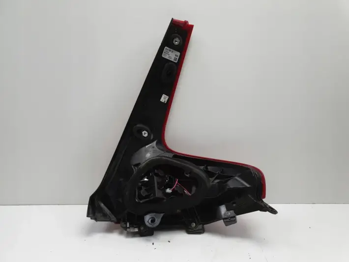 Volvo V40 II 12-16r TYLNIA TYLNA LAMPA LEWA lewy tył EUROPA 31283339