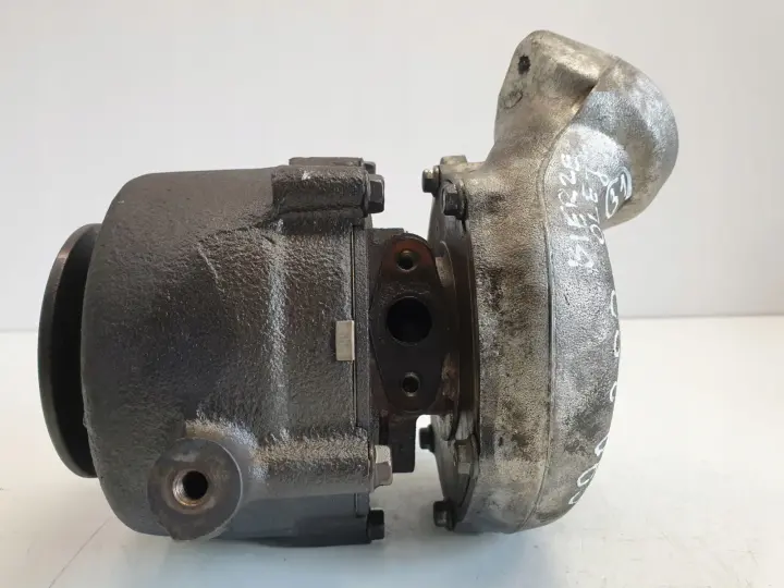 BMW E90 E91 2.0 D TURBOSPRĘŻARKA turbo 49S35-05671