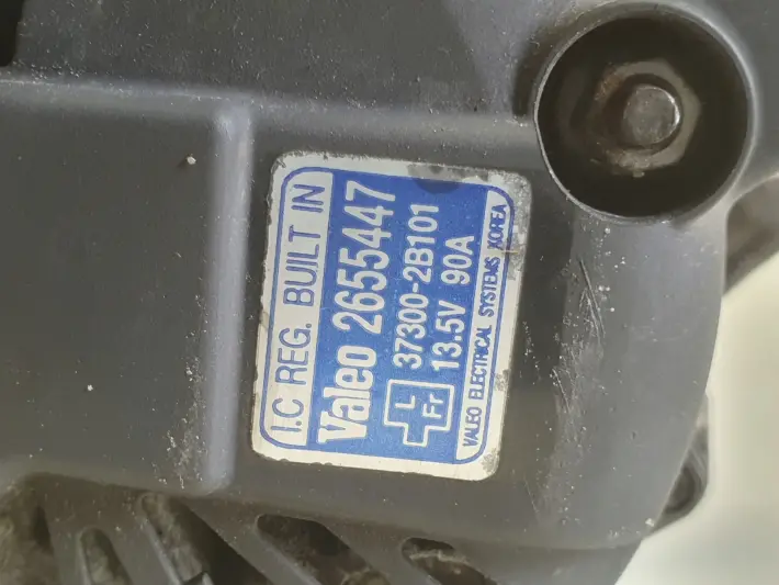 Hyundai i30 1.6 16V ALTERNATOR 90A 2655447 valeo 37300-2B101