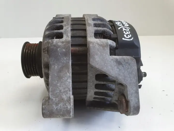 Opel Zafira A 1.8 16V ALTERNATOR 93186485